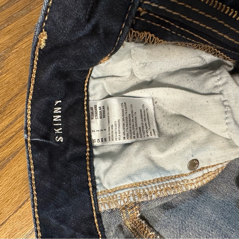 American Eagle dark colored super stretch jeggings skinny leg - Picture 2 of 3
